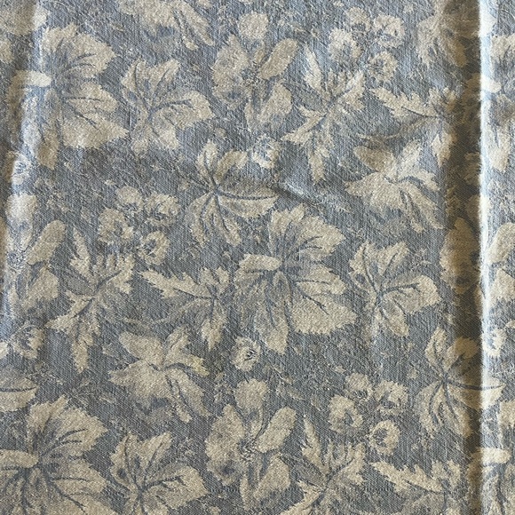 Blue Leaves Tablecloth And 9 Napkins  Fall Autumn Thanksgiving Linens 74x54 EC - Picture 9 of 16